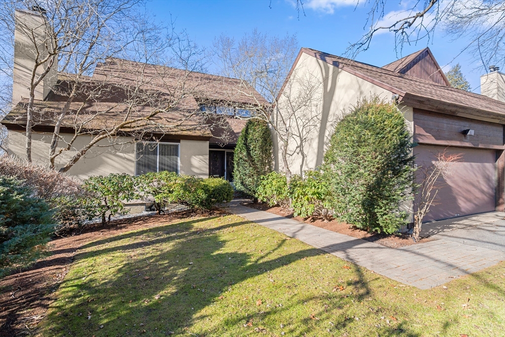 333 Goddard Ave, Brookline, Massachusetts, 4 Bedrooms Bedrooms, 8 Rooms Rooms,3.5 BathroomsBathrooms,Residential,For Sale,Goddard Ave,73473699