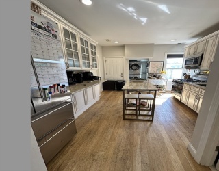 241 Emerson St, Boston, Massachusetts, 3 Bedrooms Bedrooms, 5 Rooms Rooms,1 BathroomBathrooms,Residential Lease,For Rent,Emerson St,73493993