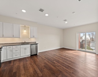 10 Franklin, Revere, Massachusetts, 1 Bedroom Bedrooms, 4 Rooms Rooms,1 BathroomBathrooms,Residential,For Sale,Franklin,73494001