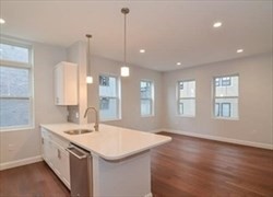 170 West Broadway, Boston, Massachusetts, 1 Bedroom Bedrooms, 3 Rooms Rooms,1 BathroomBathrooms,Residential Lease,For Rent,West Broadway,73493989