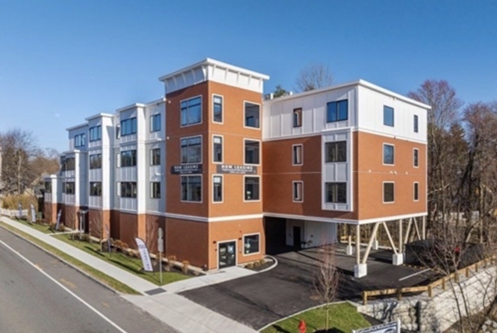 680 Worcester Street, Wellesley, Massachusetts, 2 Bedrooms Bedrooms, 4 Rooms Rooms,2 BathroomsBathrooms,Residential Lease,For Rent,Worcester Street,73494081