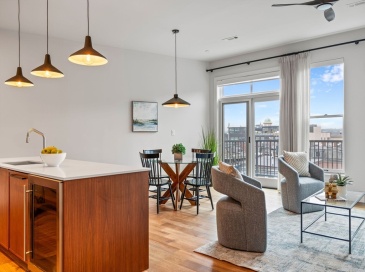 566 Columbus Ave, Boston, Massachusetts, 2 Bedrooms Bedrooms, 5 Rooms Rooms,2 BathroomsBathrooms,Residential,For Sale,Columbus Ave,73494143