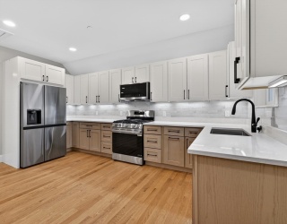 29C Prichard Ave, Somerville, Massachusetts, 2 Bedrooms Bedrooms, 6 Rooms Rooms,2 BathroomsBathrooms,Residential,For Sale,Prichard Ave,73494169