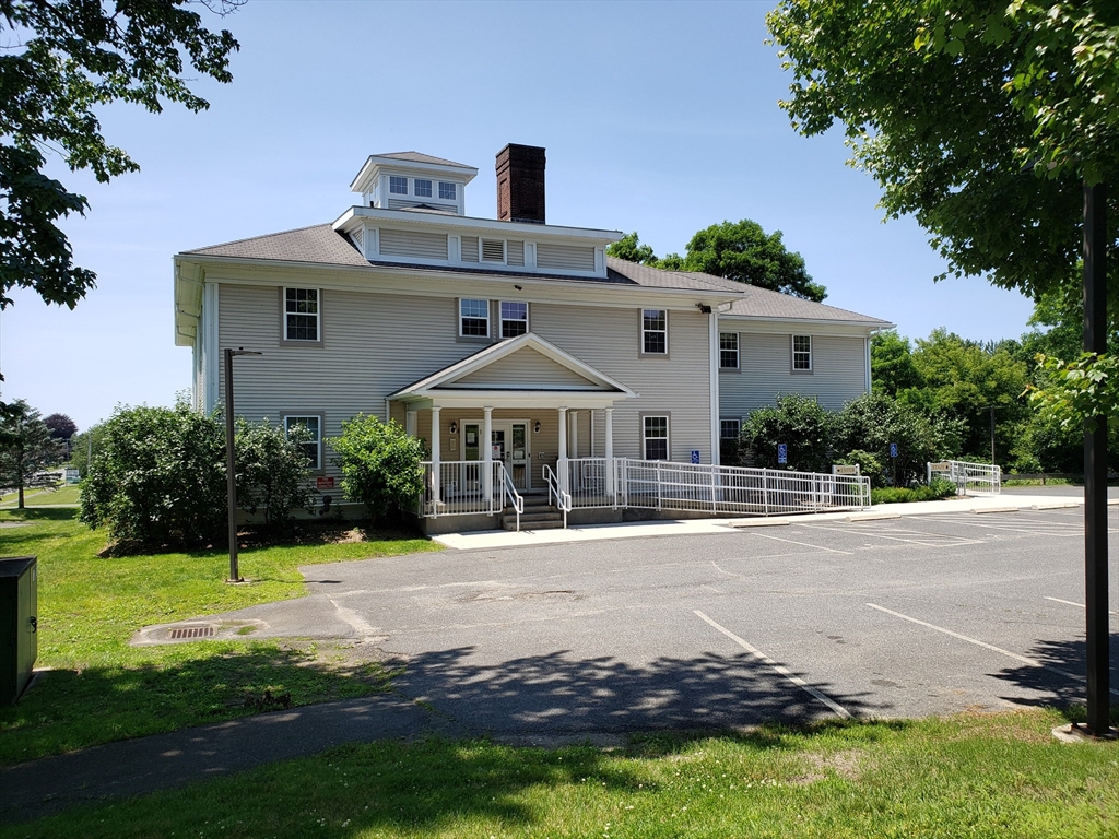 234 Russell Street, Hadley, Massachusetts, ,Commercial Lease,For Rent,Russell Street,73494221