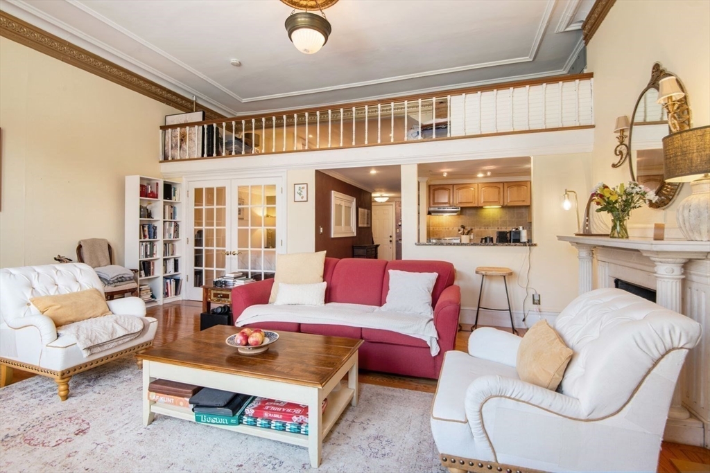 64 Commonwealth, Boston, Massachusetts, 1 Bedroom Bedrooms, 3 Rooms Rooms,1 BathroomBathrooms,Residential Lease,For Rent,Commonwealth,73494165