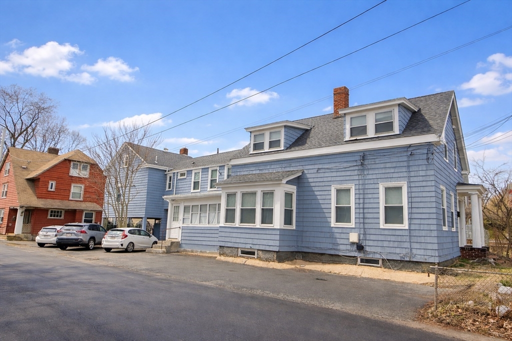 106-A&B Washington St, Malden, Massachusetts, 6 Bedrooms Bedrooms, 12 Rooms Rooms,3.5 BathroomsBathrooms,Residential Income,For Sale,Washington St,73494206