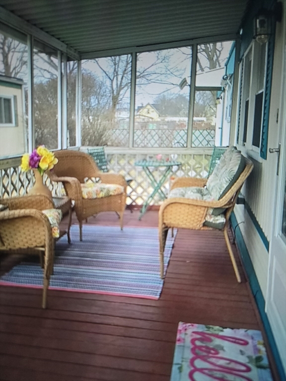 57 Sunshine, Attleboro, Massachusetts, 2 Bedrooms Bedrooms, 4 Rooms Rooms,1 BathroomBathrooms,Residential,For Sale,Sunshine,73494233