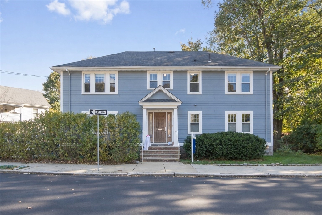 150 Tyndale St, Boston, Massachusetts, 2 Bedrooms Bedrooms, 5 Rooms Rooms,2 BathroomsBathrooms,Residential,For Sale,Tyndale St,73471974