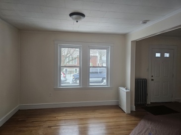 25 Clark St, Everett, Massachusetts, 2 Bedrooms Bedrooms, 5 Rooms Rooms,1 BathroomBathrooms,Residential Lease,For Rent,Clark St,73483422
