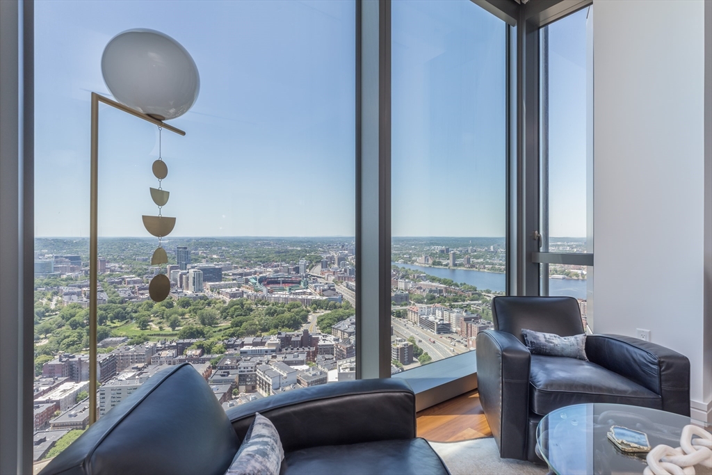 1 Dalton, Boston, Massachusetts, 2 Bedrooms Bedrooms, 4 Rooms Rooms,2 BathroomsBathrooms,Residential,For Sale,Dalton,73494286