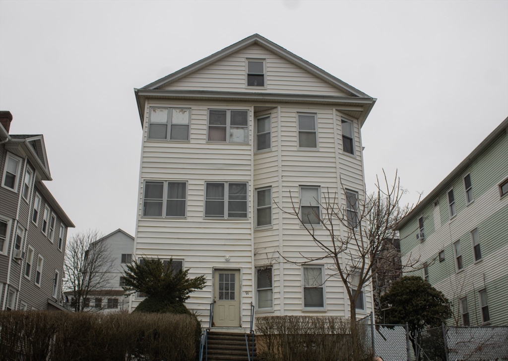 91 Perry Ave, Worcester, Massachusetts, 3 Bedrooms Bedrooms, 8 Rooms Rooms,1 BathroomBathrooms,Residential Lease,For Rent,Perry Ave,73494290