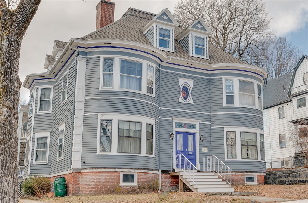 23 Germain St, Worcester, Massachusetts, 8 Bedrooms Bedrooms, 17 Rooms Rooms,4 BathroomsBathrooms,Residential,For Sale,Germain St,73493544