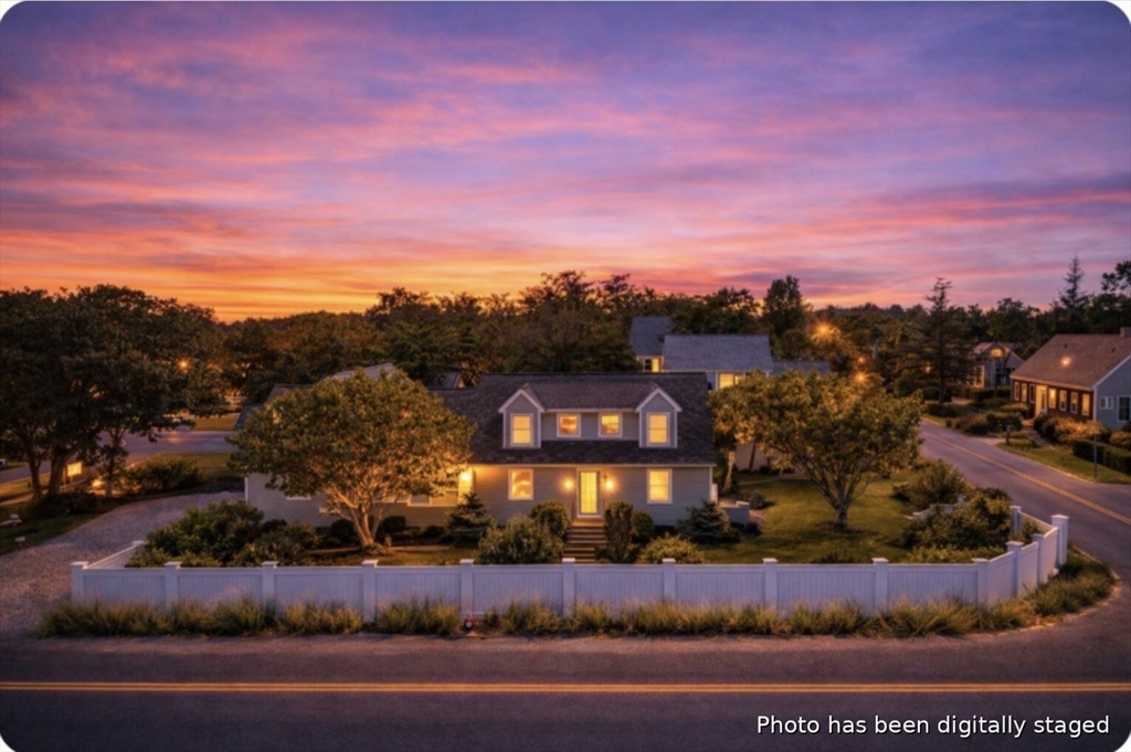 69 Horsefoot Path, Dennis, Massachusetts, 4 Bedrooms Bedrooms, 7 Rooms Rooms,3.5 BathroomsBathrooms,Residential,For Sale,Horsefoot Path,73494300