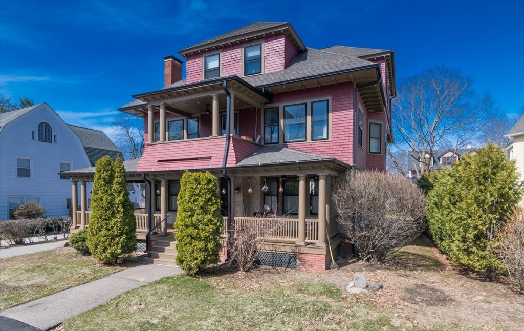 26-28 Cherryvale Ave, Springfield, Massachusetts, 8 Bedrooms Bedrooms, 16 Rooms Rooms,3.5 BathroomsBathrooms,Residential Income,For Sale,Cherryvale Ave,73494367