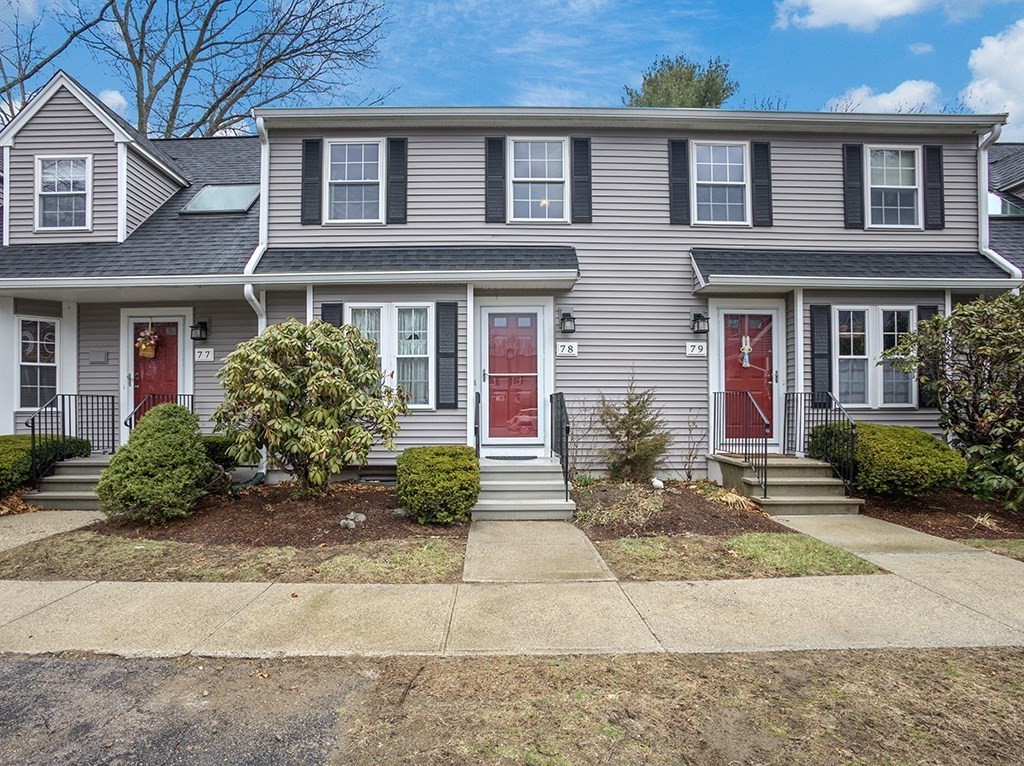 78 Key St, Millis, Massachusetts, 2 Bedrooms Bedrooms, 4 Rooms Rooms,1.5 BathroomsBathrooms,Residential,For Sale,Key St,73494370