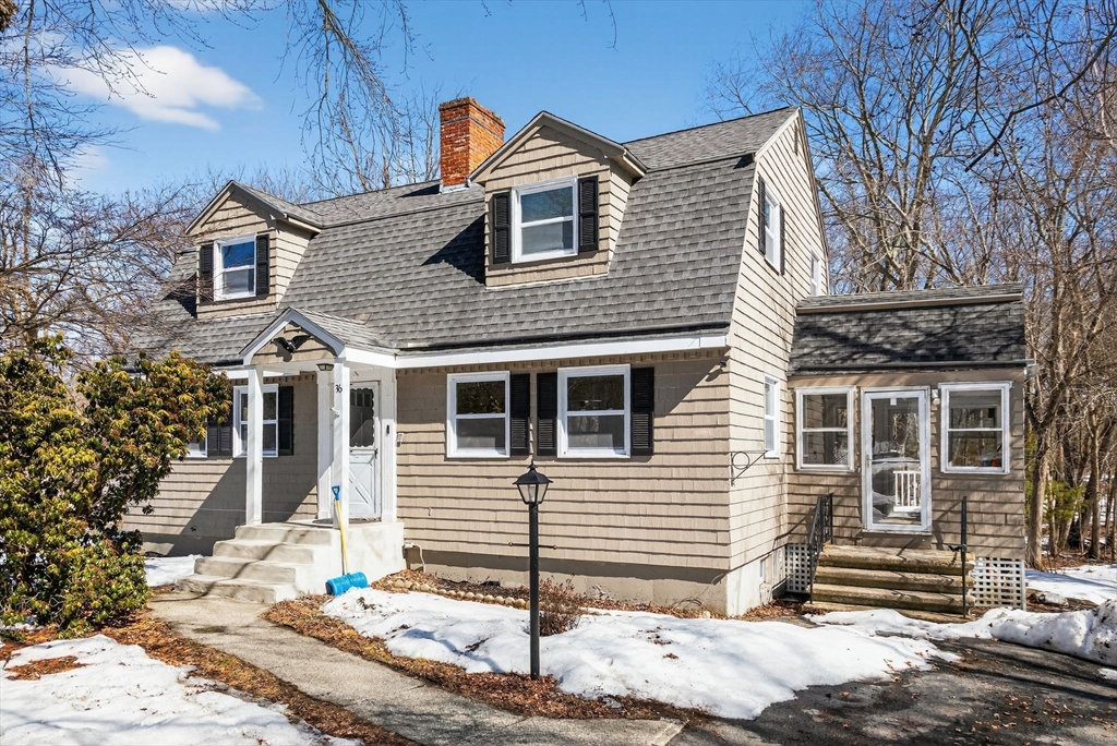 36 Allen Rd, Billerica, Massachusetts, 4 Bedrooms Bedrooms, 8 Rooms Rooms,2.5 BathroomsBathrooms,Residential,For Sale,Allen Rd,73485810