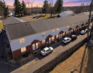 269 Chicopee St, Chicopee, Massachusetts, 2 Bedrooms Bedrooms, 4 Rooms Rooms,1.5 BathroomsBathrooms,Residential,For Sale,Chicopee St,73494450