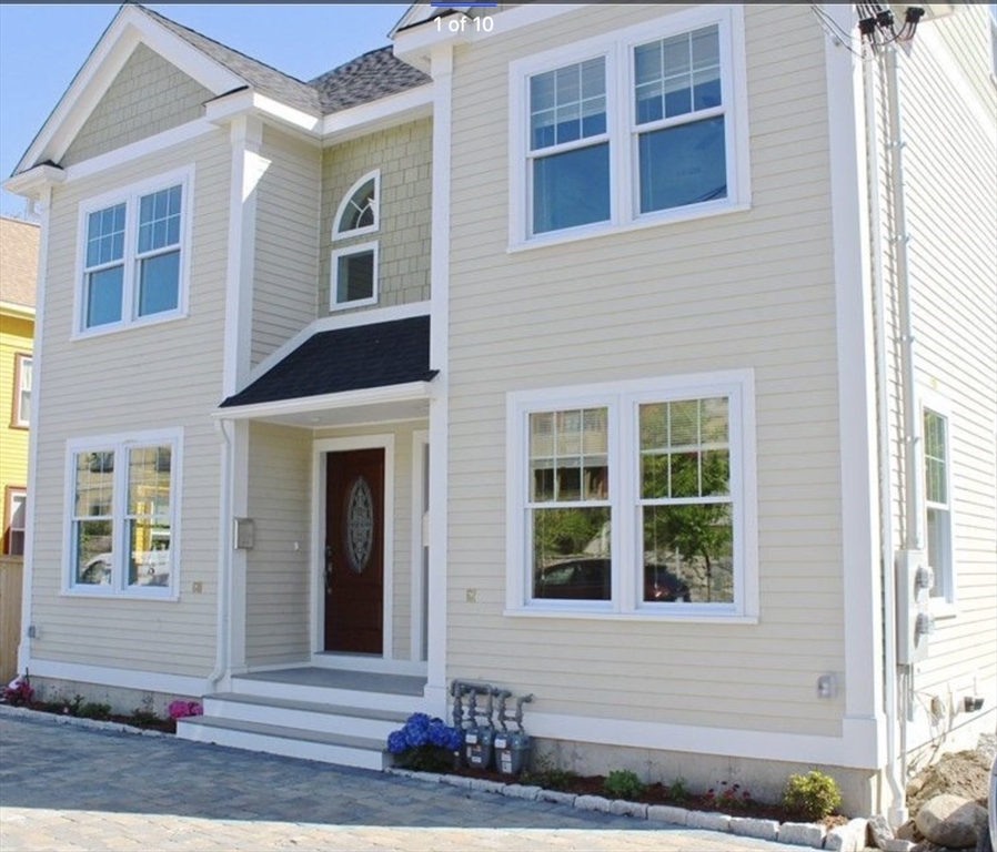 620-622 Trapelo Road, Belmont, Massachusetts, 3 Bedrooms Bedrooms, 10 Rooms Rooms,4 BathroomsBathrooms,Residential Lease,For Rent,Trapelo Road,73494477