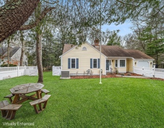 175 Old Post Rd, Barnstable, Massachusetts, 3 Bedrooms Bedrooms, 6 Rooms Rooms,2 BathroomsBathrooms,Residential,For Sale,Old Post Rd,73494413