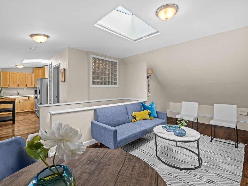 47 R Jamaica, Boston, Massachusetts, 1 Bedroom Bedrooms, 3 Rooms Rooms,1 BathroomBathrooms,Residential,For Sale,Jamaica,73494481