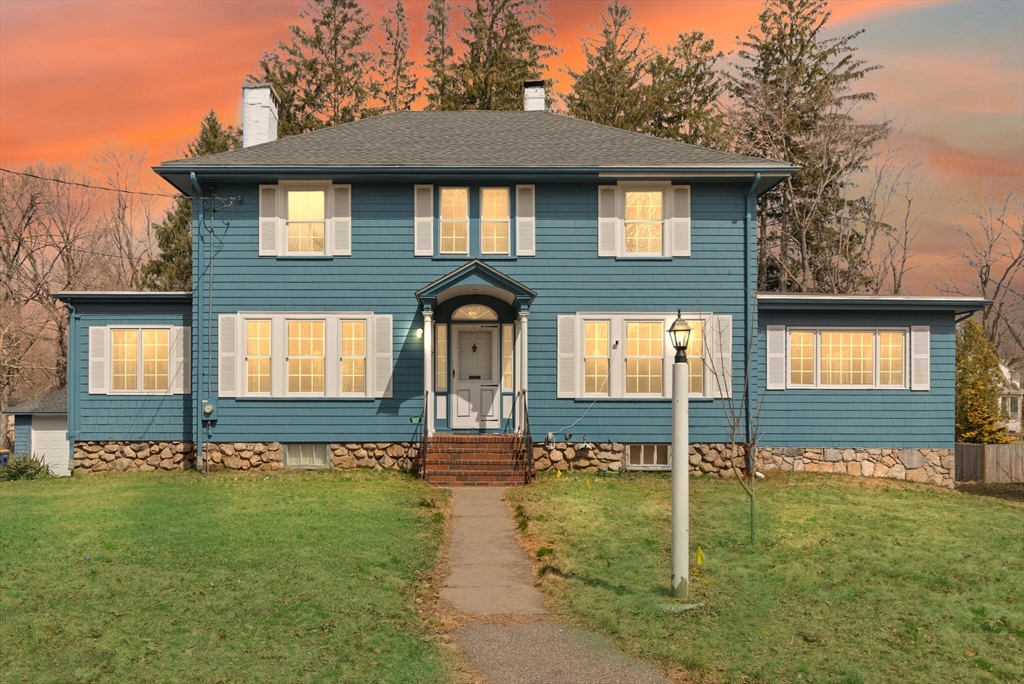 42 Glendale Rd, Sharon, Massachusetts, 3 Bedrooms Bedrooms, 8 Rooms Rooms,1.5 BathroomsBathrooms,Residential,For Sale,Glendale Rd,73494528