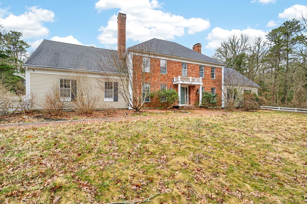 84 White Birch Way, Barnstable, Massachusetts, 4 Bedrooms Bedrooms, 9 Rooms Rooms,4.5 BathroomsBathrooms,Residential,For Sale,White Birch Way,73478961