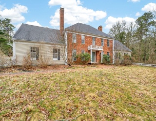 84 White Birch Way, Barnstable, Massachusetts, 4 Bedrooms Bedrooms, 9 Rooms Rooms,4.5 BathroomsBathrooms,Residential,For Sale,White Birch Way,73478961