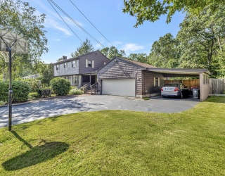 31 Candy Lane, Brockton, Massachusetts, 3 Bedrooms Bedrooms, 8 Rooms Rooms,2.5 BathroomsBathrooms,Residential,For Sale,Candy Lane,73494588