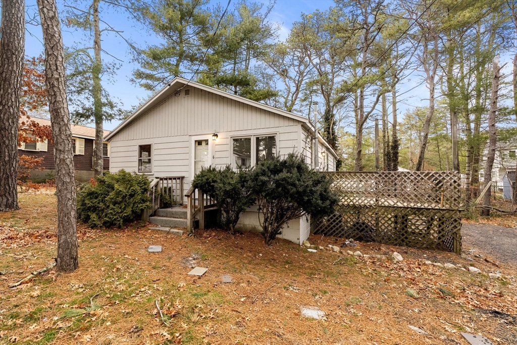 6 Cardinal Ave, Wareham, Massachusetts, 3 Bedrooms Bedrooms, 4 Rooms Rooms,1 BathroomBathrooms,Residential,For Sale,Cardinal Ave,73494567