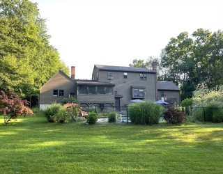 4 Chestnut St, Hopkinton, Massachusetts, 3 Bedrooms Bedrooms, 8 Rooms Rooms,2 BathroomsBathrooms,Residential Lease,For Rent,Chestnut St,73480627