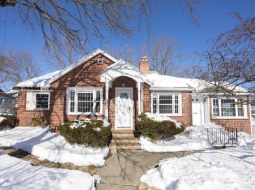 22 Exchange St., Holliston, Massachusetts, 3 Bedrooms Bedrooms, 8 Rooms Rooms,1.5 BathroomsBathrooms,Residential Lease,For Rent,Exchange St.,73474829 22 Exchange St., Holliston, Massachusetts, 3 Bedrooms Bedrooms, 8 Rooms Rooms,1.5 BathroomsBathrooms,Residential Lease,For Rent,Exchange St.,73474829