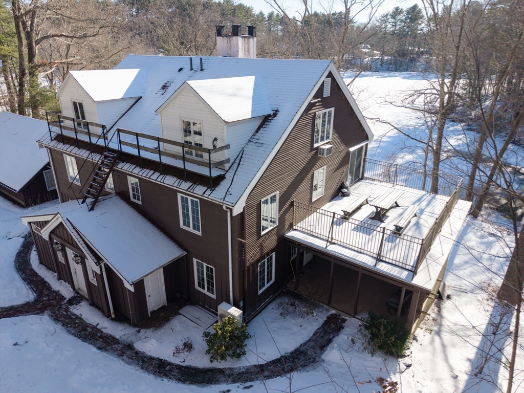 557 Dutton Rd, Sudbury, Massachusetts, 1 Bedroom Bedrooms, 4 Rooms Rooms,1 BathroomBathrooms,Residential,For Sale,Dutton Rd,73476886