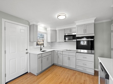 2 Starbird Ave, Boston, Massachusetts, 2 Bedrooms Bedrooms, 6 Rooms Rooms,1.5 BathroomsBathrooms,Residential Lease,For Rent,Starbird Ave,73461924