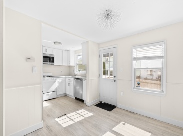 56 Perkins Avenue, Malden, Massachusetts, 2 Bedrooms Bedrooms, 5 Rooms Rooms,1 BathroomBathrooms,Residential Lease,For Rent,Perkins Avenue,73485581 56 Perkins Avenue, Malden, Massachusetts, 2 Bedrooms Bedrooms, 5 Rooms Rooms,1 BathroomBathrooms,Residential Lease,For Rent,Perkins Avenue,73485581