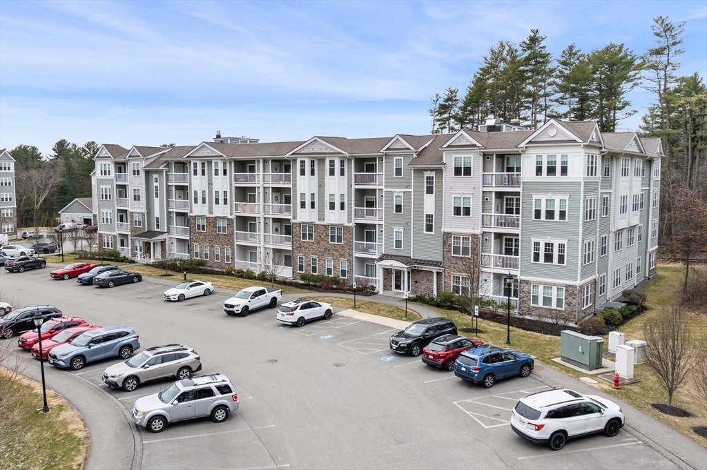 220 Martins Lndg, North Reading, Massachusetts, 1 Bedroom Bedrooms, 5 Rooms Rooms,1 BathroomBathrooms,Residential,For Sale,Martins Lndg,73492518