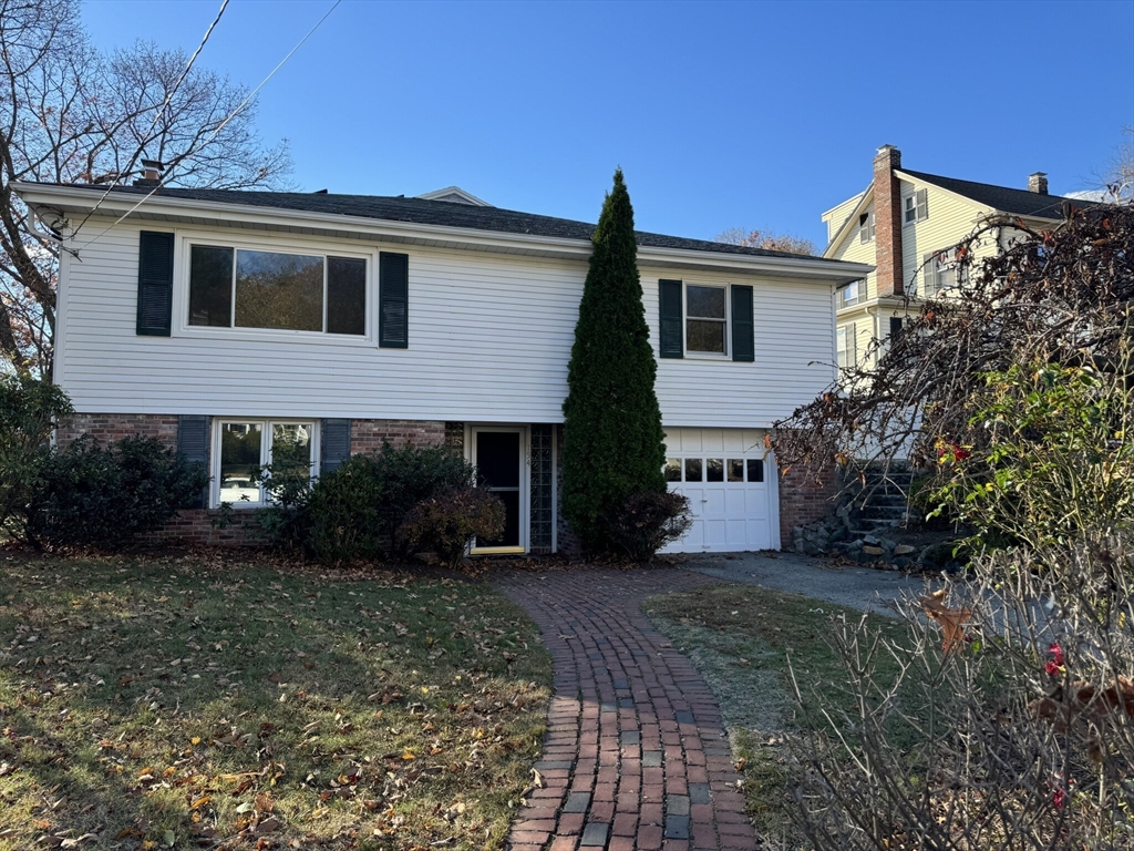 154 Lincoln Road, Medford, Massachusetts, 4 Bedrooms Bedrooms, 8 Rooms Rooms,2 BathroomsBathrooms,Residential Lease,For Rent,Lincoln Road,73494708