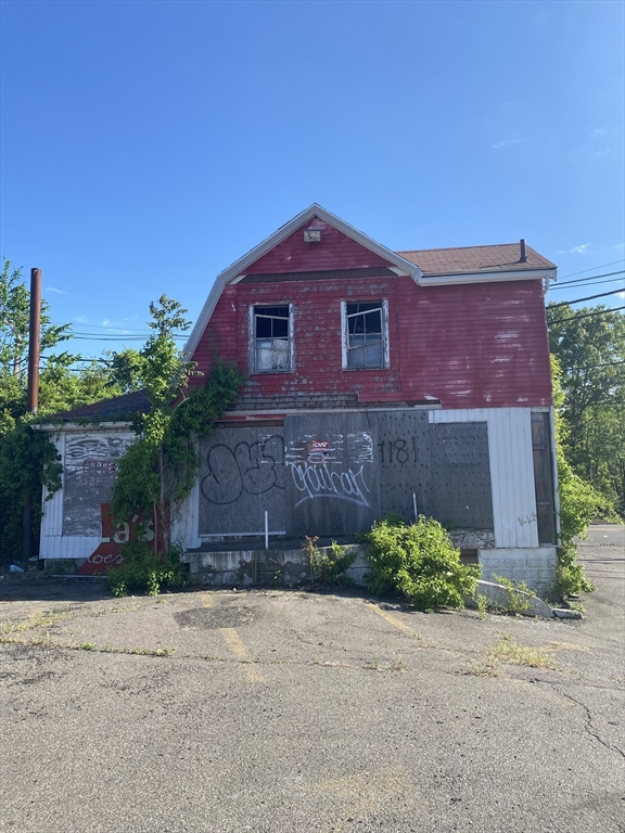 1181 Broadway, Saugus, Massachusetts, ,Commercial Sale,For Sale,Broadway,73494729