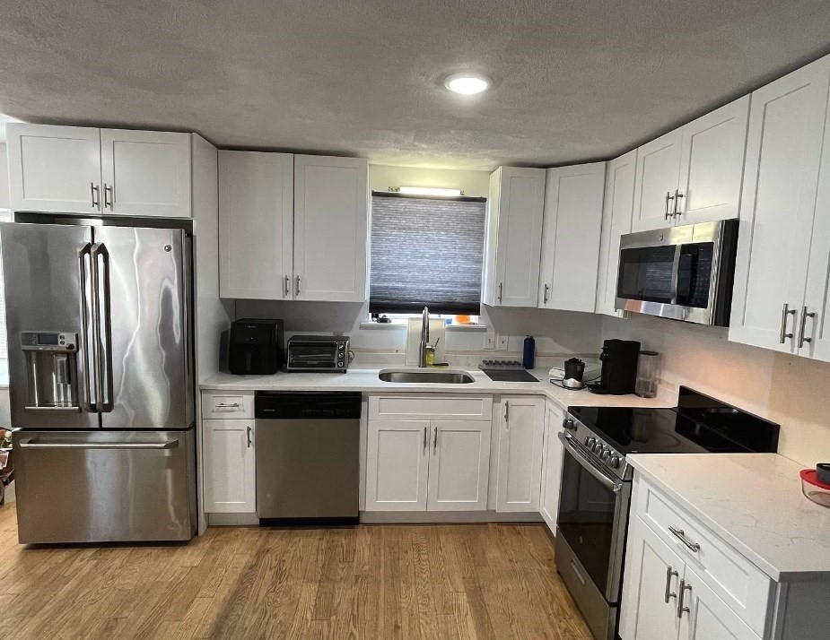 314 East 8th St, Boston, Massachusetts, 4 Bedrooms Bedrooms, 8 Rooms Rooms,2 BathroomsBathrooms,Residential Lease,For Rent,East 8th St,73494771