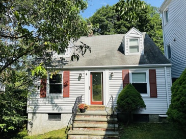 20 Rockview Rd, Quincy, Massachusetts, 3 Bedrooms Bedrooms, 6 Rooms Rooms,2 BathroomsBathrooms,Residential Lease,For Rent,Rockview Rd,73494774