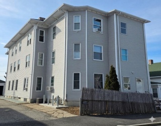 44 Coral, Worcester, Massachusetts, 9 Bedrooms Bedrooms, 18 Rooms Rooms,3 BathroomsBathrooms,Residential Income,For Sale,Coral,73494916