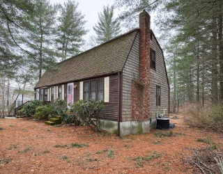 54 Leaf Ln, East Bridgewater, Massachusetts, 3 Bedrooms Bedrooms, 8 Rooms Rooms,1.5 BathroomsBathrooms,Residential,For Sale,Leaf Ln,73494951