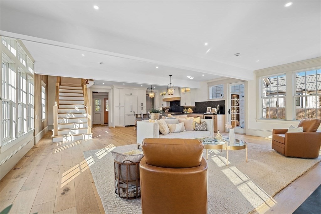 16 Hatch Farm Lane, Concord, Massachusetts, 4 Bedrooms Bedrooms, 11 Rooms Rooms,3.5 BathroomsBathrooms,Residential,For Sale,Hatch Farm Lane,73494949