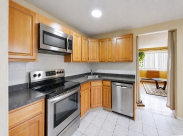 138 Ballou Ave, Boston, Massachusetts, 2 Bedrooms Bedrooms, 4 Rooms Rooms,1 BathroomBathrooms,Residential,For Sale,Ballou Ave,73494633