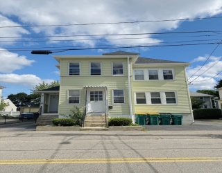 37 Walnut St, Norwood, Massachusetts, 2 Bedrooms Bedrooms, 5 Rooms Rooms,1 BathroomBathrooms,Residential Lease,For Rent,Walnut St,73494836