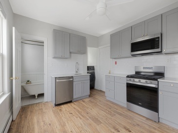 26 Plymouth, Cambridge, Massachusetts, 2 Bedrooms Bedrooms, 5 Rooms Rooms,1 BathroomBathrooms,Residential,For Sale,Plymouth,73494993