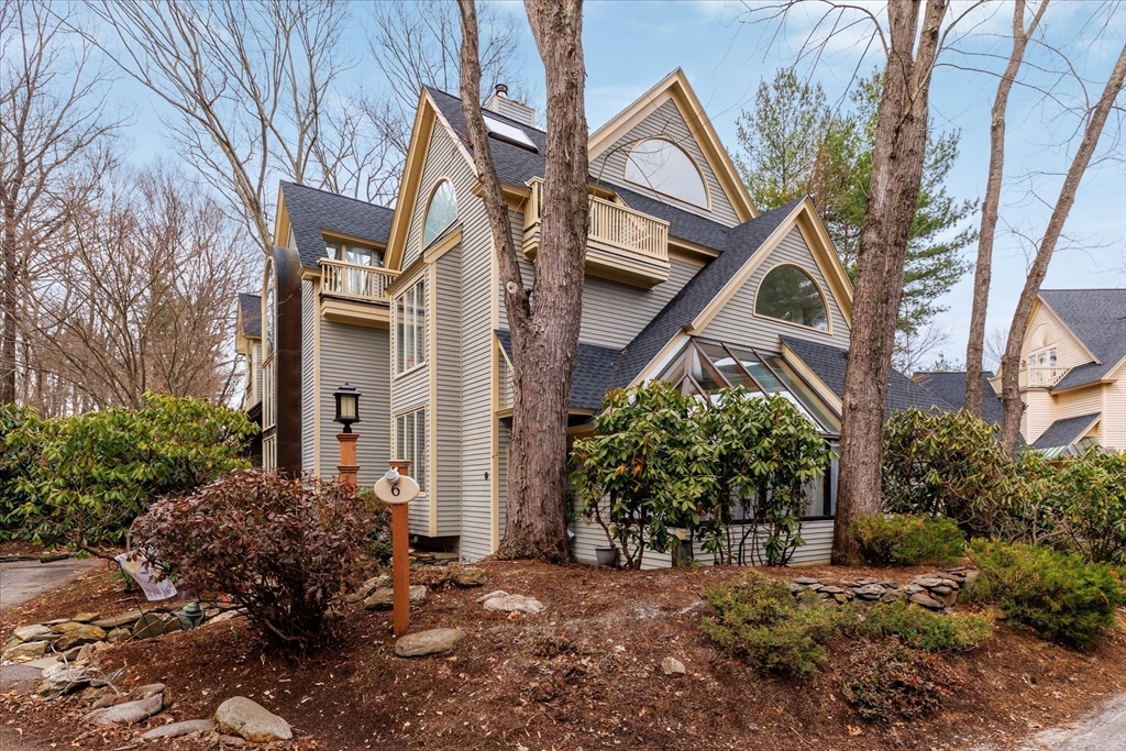 111 Brigham St, Hudson, Massachusetts, 3 Bedrooms Bedrooms, 7 Rooms Rooms,3.5 BathroomsBathrooms,Residential,For Sale,Brigham St,73495010