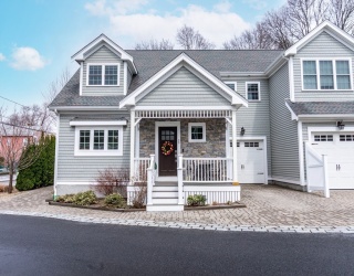 135 Sumner St, Quincy, Massachusetts, 4 Bedrooms Bedrooms, 7 Rooms Rooms,3 BathroomsBathrooms,Residential,For Sale,Sumner St,73495024