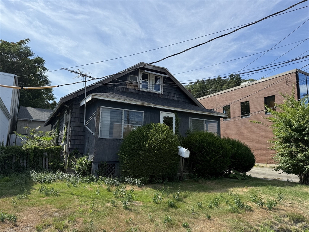 9 Green Street, Waltham, Massachusetts, ,Commercial Sale,For Sale,Green Street,73479179