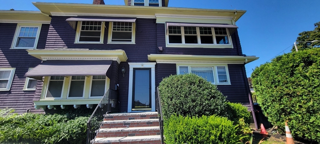 88 Corey St, Boston, Massachusetts, 3 Bedrooms Bedrooms, 5 Rooms Rooms,1 BathroomBathrooms,Residential Lease,For Rent,Corey St,73451599