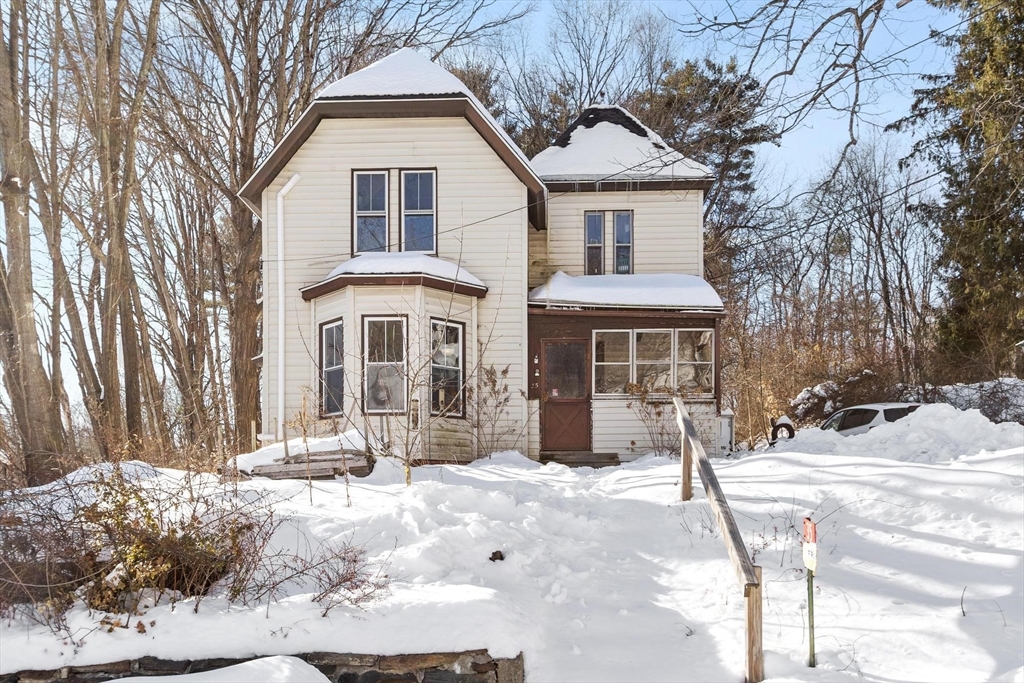 35 Ball St, Orange, Massachusetts, 5 Bedrooms Bedrooms, 9 Rooms Rooms,2 BathroomsBathrooms,Residential,For Sale,Ball St,73474271